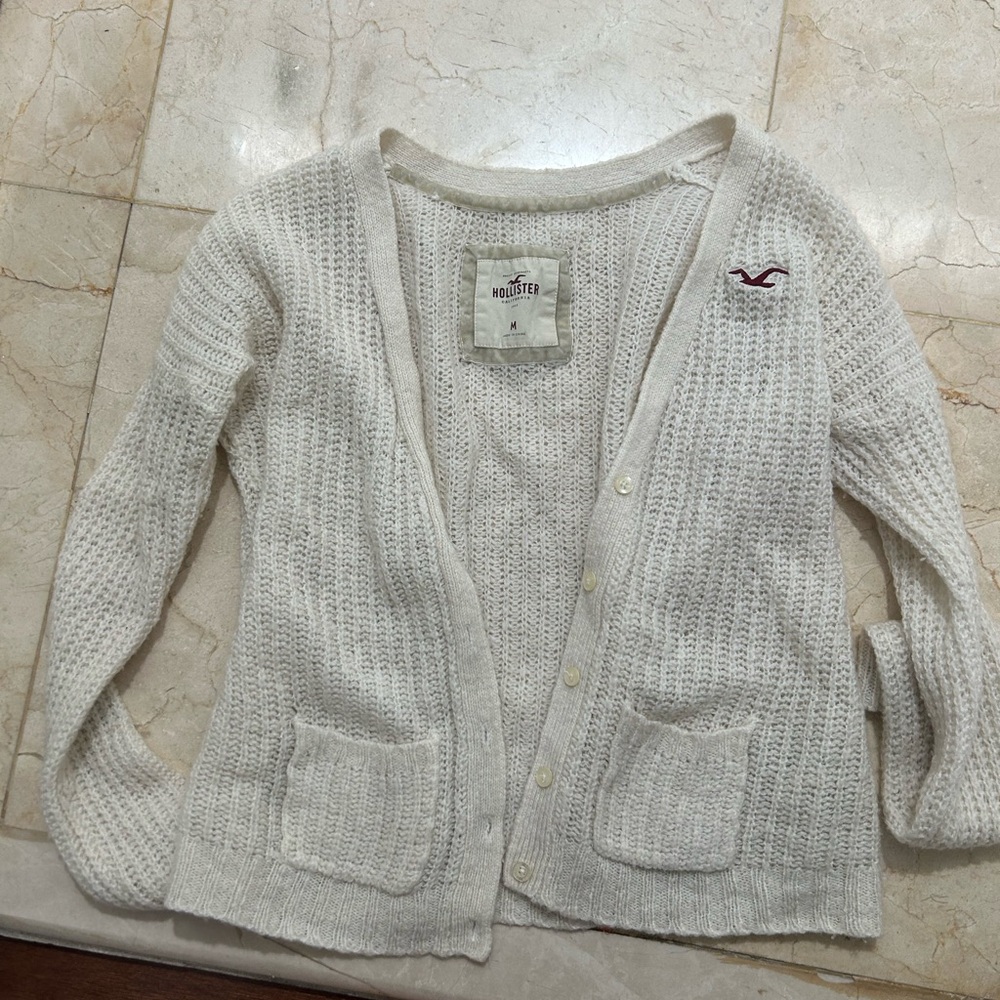 Hollister Women's Off-White Knit Cardigan
